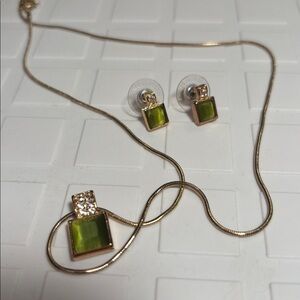 RMN Peridot & Crystal Pendant 18” Goldtone Necklace with Matching Earrings